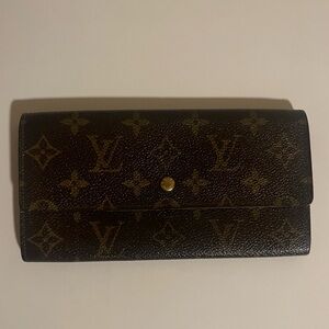 Louis Vuitton Brown Sarah Monogram Wallet